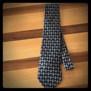 Geoffrey Beene tie